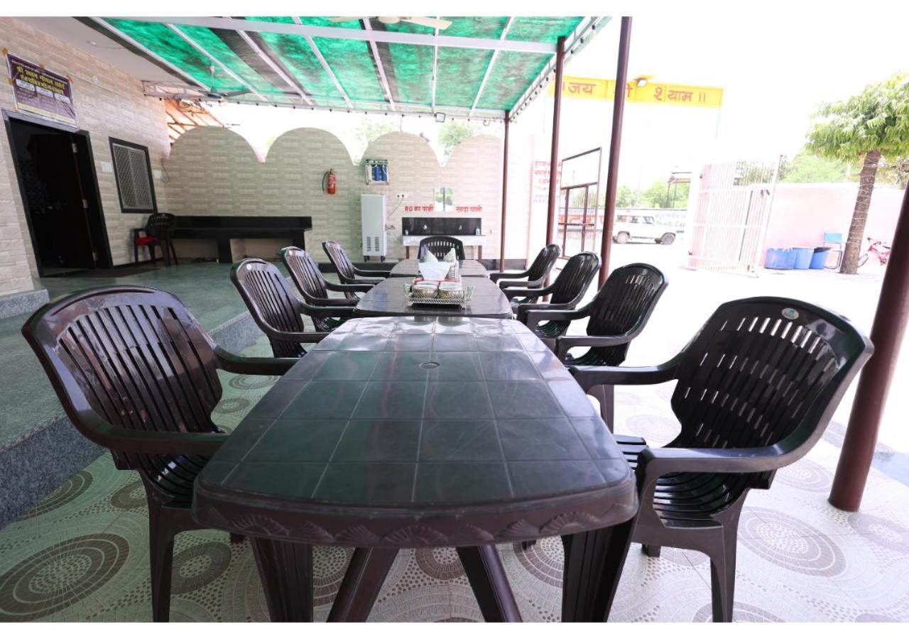 Goyal Bhawan Hotell Khātu Exteriör bild